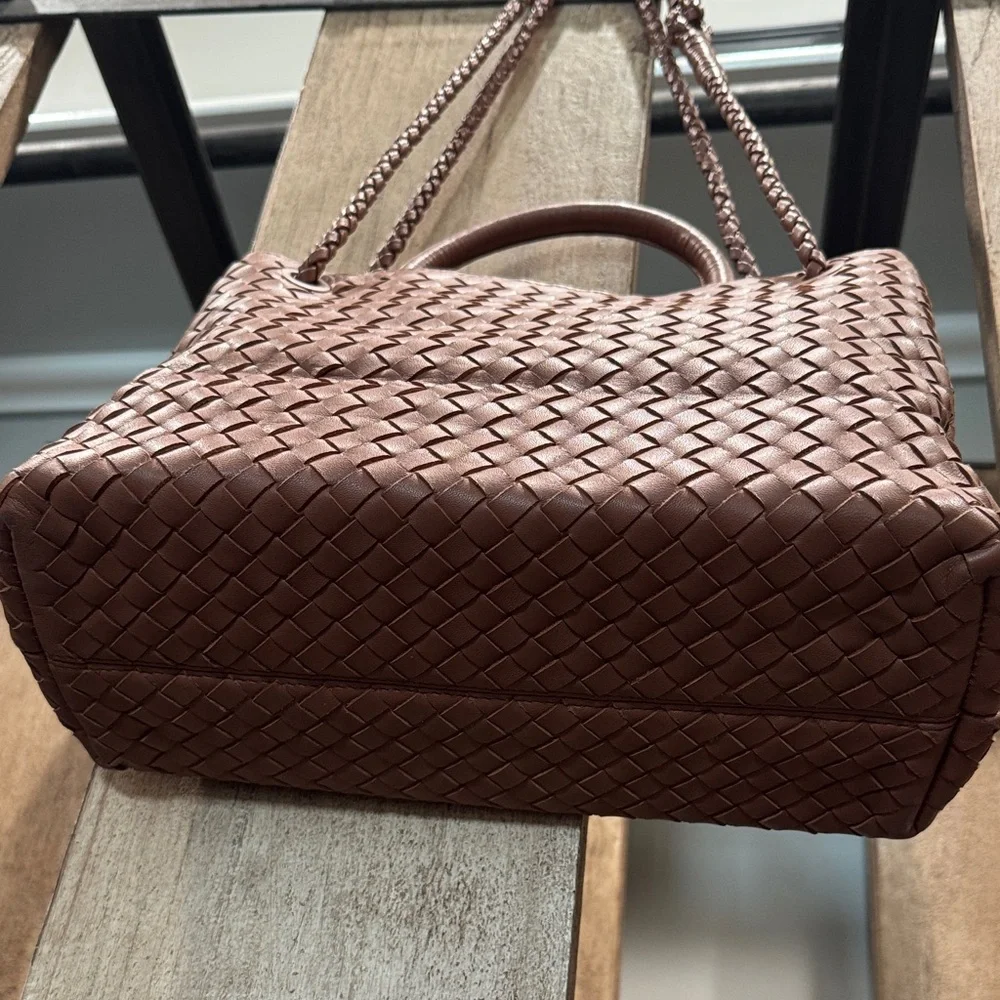 Quince Italian Leather Tan Woven Tote Bag - Picture 5 of 9